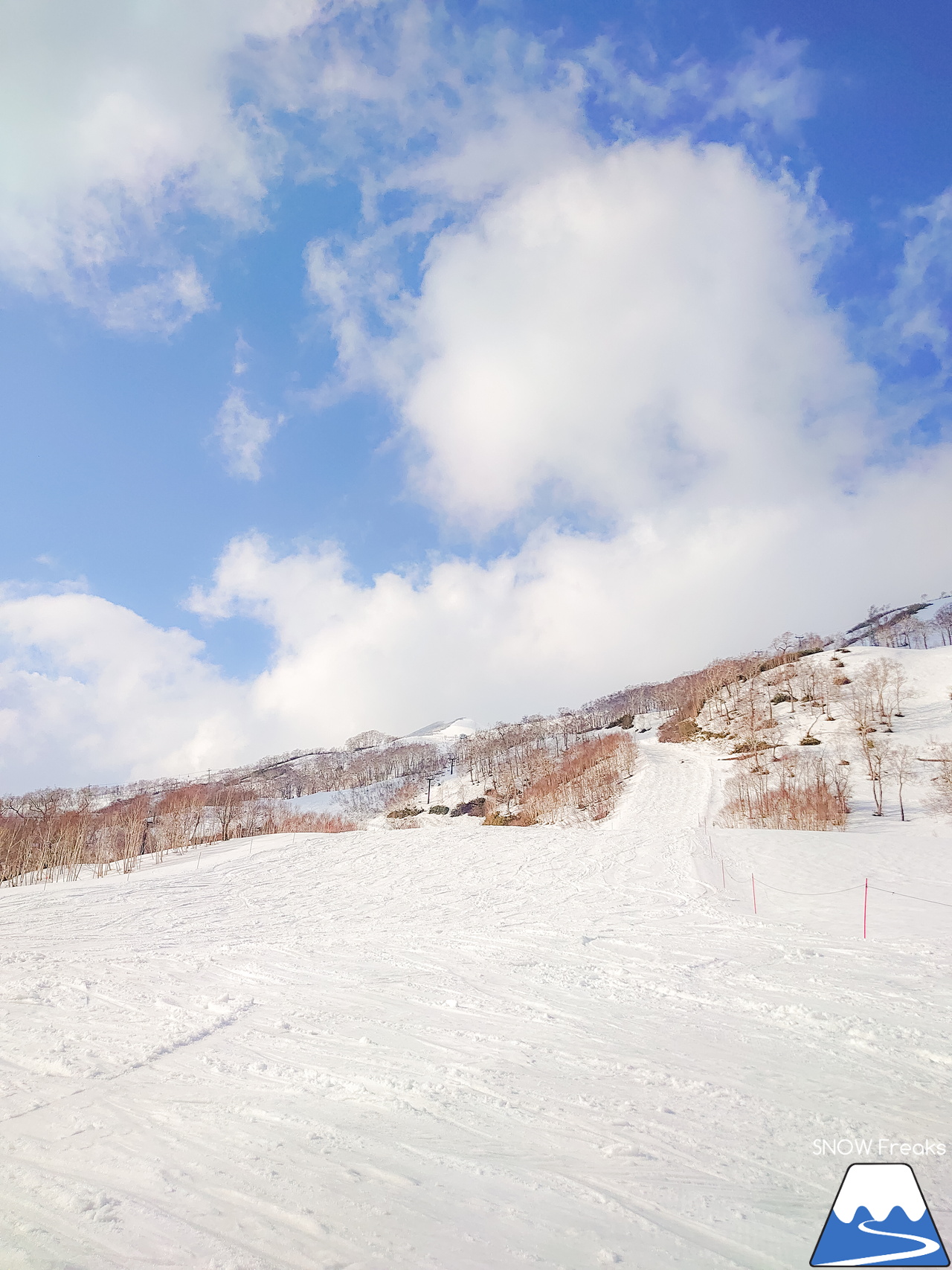 ニセコビレッジ ＆ ニセコ東急グラン・ヒラフ｜久しぶりの新雪で有終の美。ニセコビレッジスキーリゾート2022-2023シーズン営業最終日。